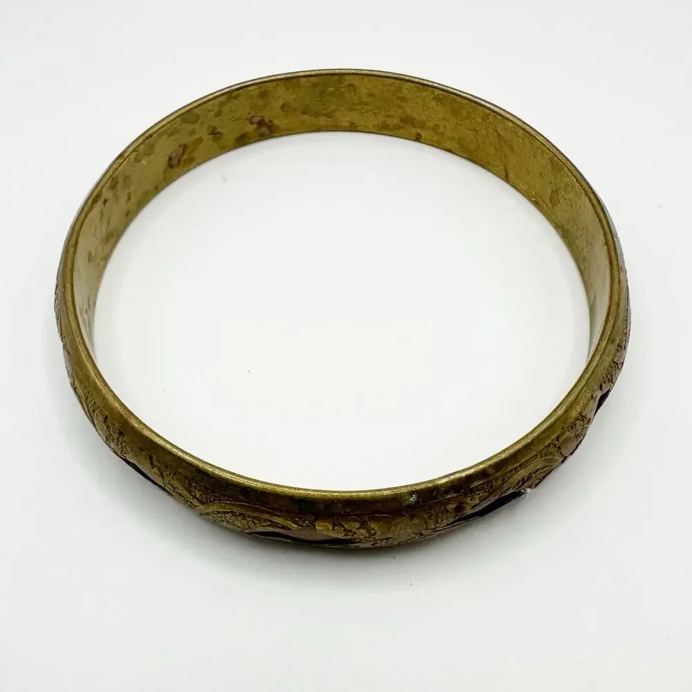 Vintage engraved bracelet